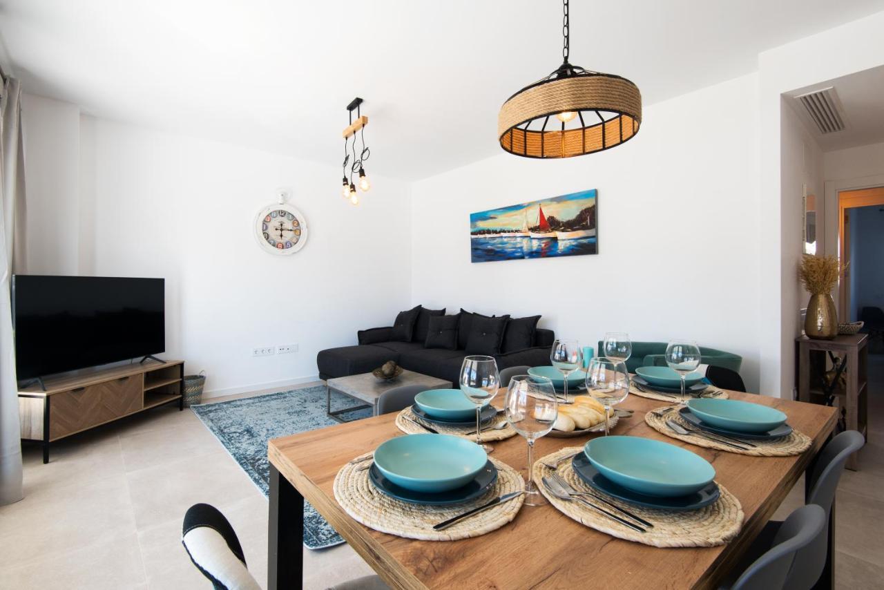 Alamar The Best Luxury Apartment On The Beach 托雷莫利诺斯 外观 照片