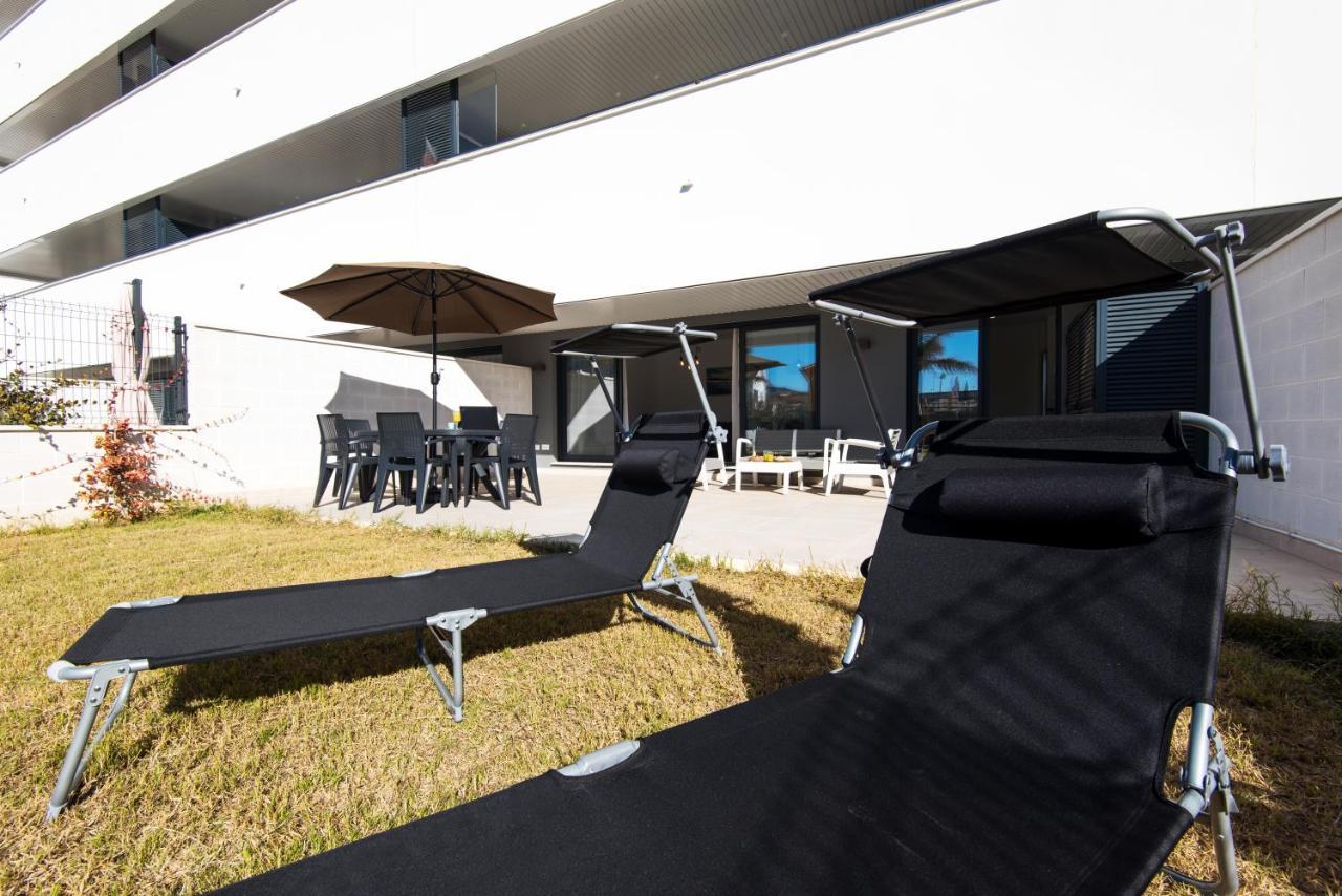 Alamar The Best Luxury Apartment On The Beach 托雷莫利诺斯 外观 照片